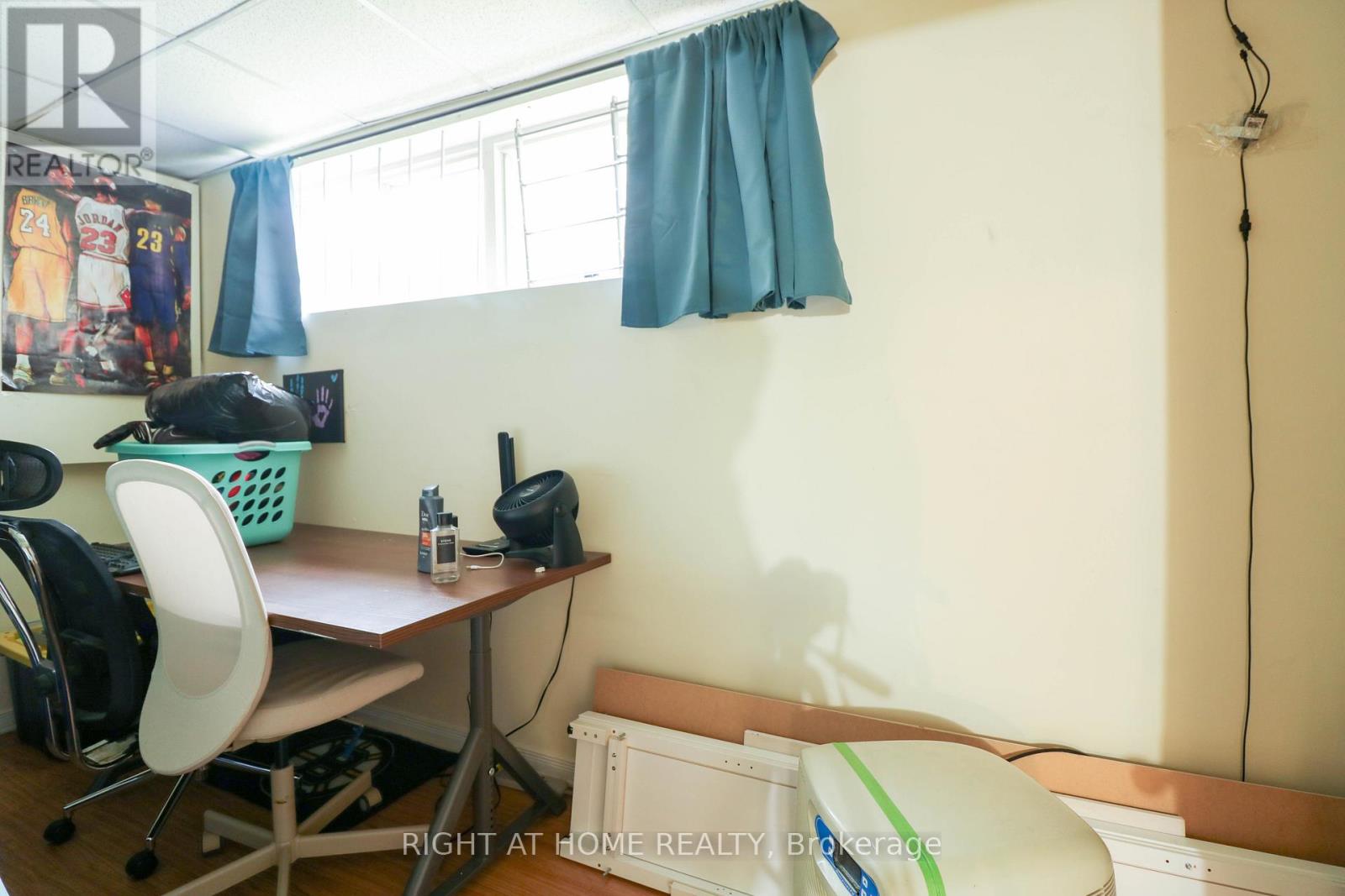 50 Fireside Crescent, Ottawa, Ontario  K1T 1Z4 - Photo 25 - X12581762