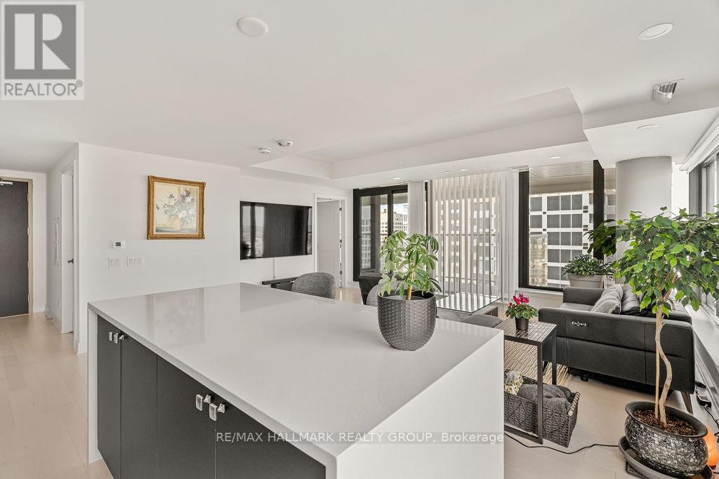 2102 - 180 George Street, Ottawa, Ontario  K1N 0G8 - Photo 12 - X12588064