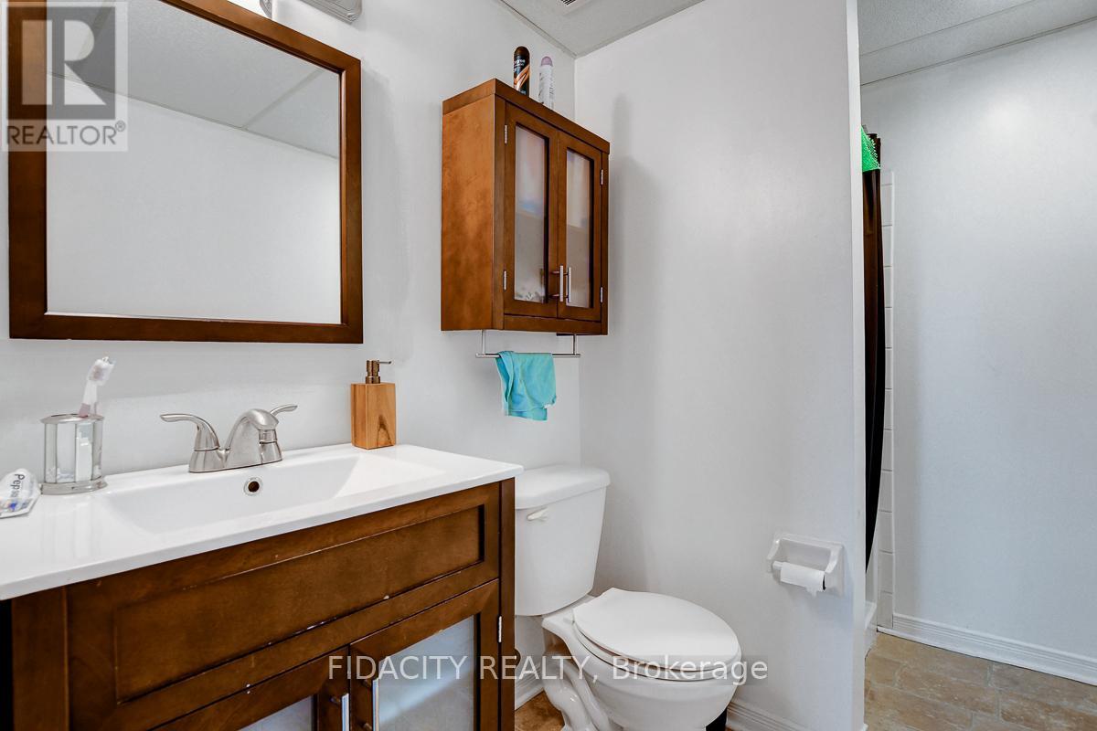 309 - 1490 Heron Road, Ottawa, Ontario  K1V 6A5 - Photo 13 - X12588568