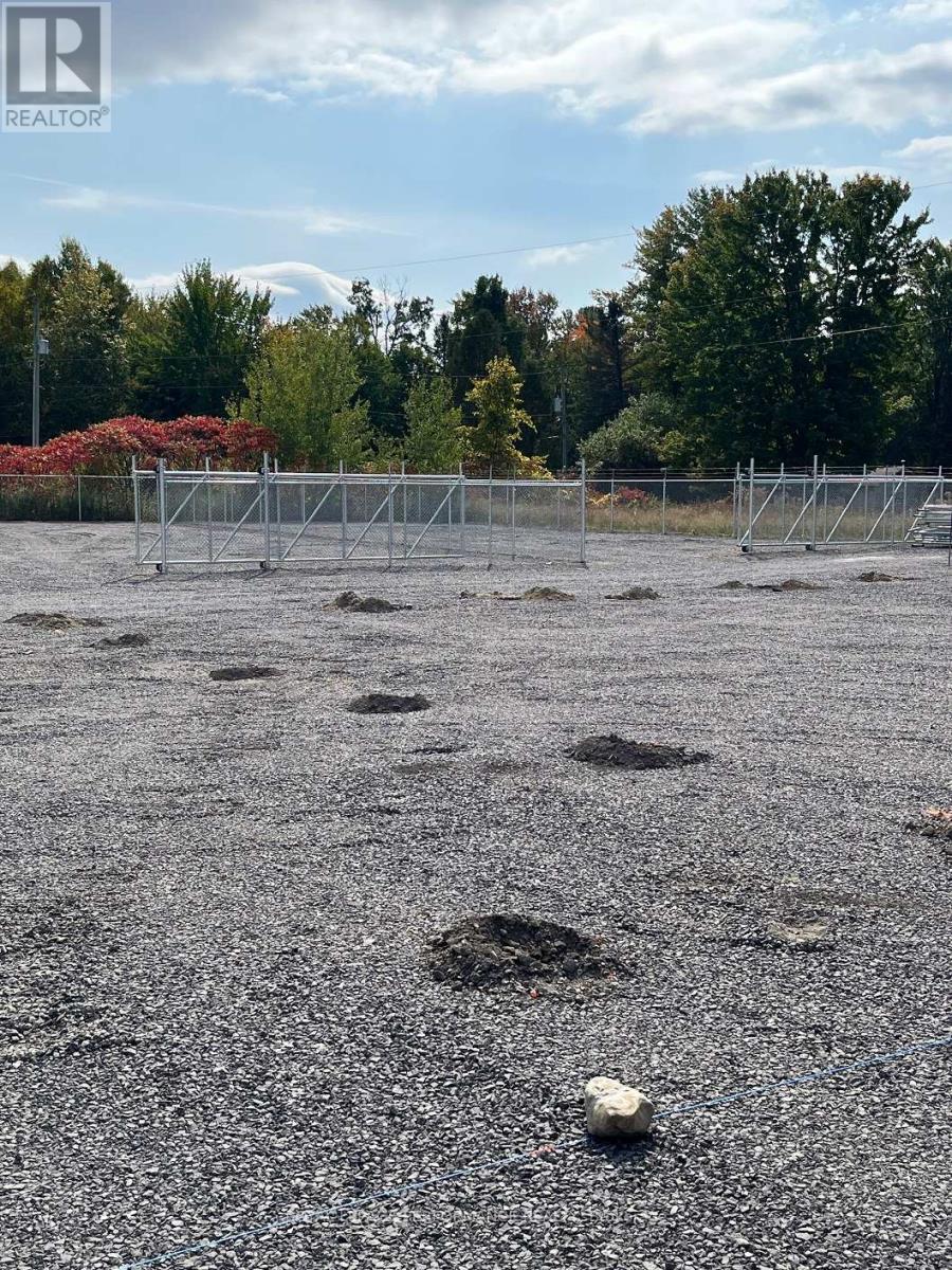 820 Summit Private, Clarence-Rockland, Ontario  K4K 1K7 - Photo 2 - X12589146