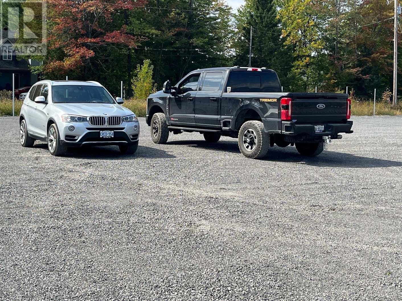 820 Summit Private, Clarence-Rockland, Ontario  K4K 1K7 - Photo 3 - X12589146