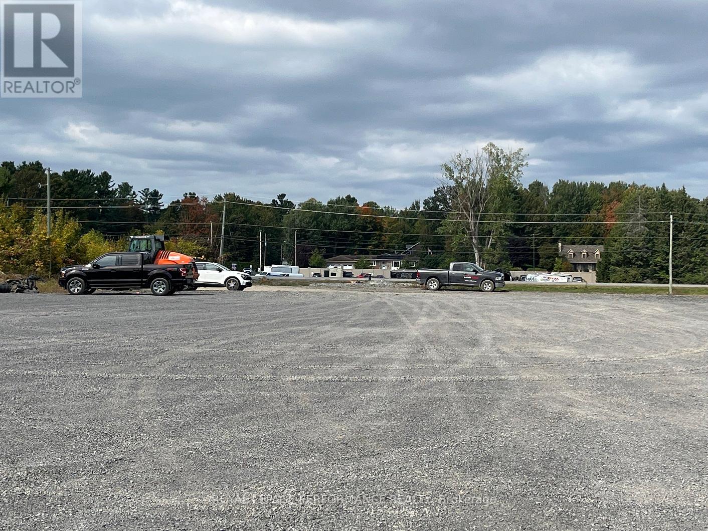 820 Summit Private, Clarence-Rockland, Ontario  K4K 1K7 - Photo 4 - X12589146