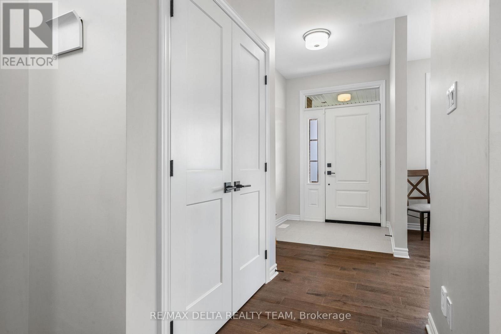 851 Tewin Circle, Ottawa, Ontario  K4A 3N6 - Photo 5 - X12604152