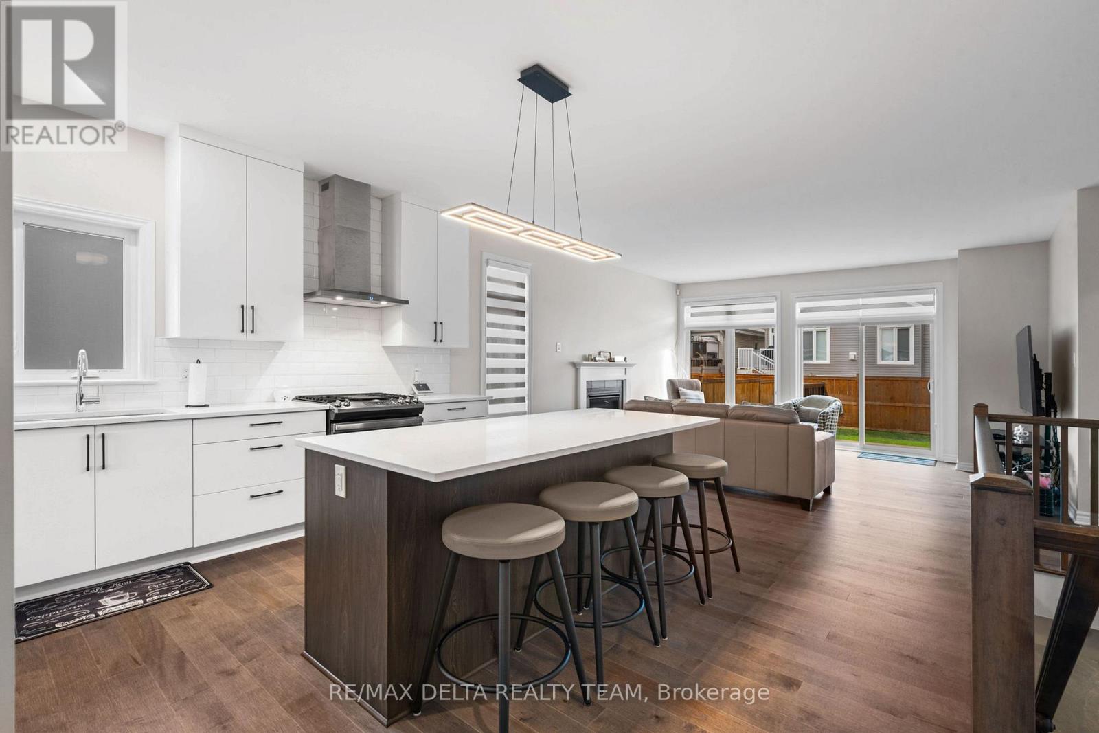 851 Tewin Circle, Ottawa, Ontario  K4A 3N6 - Photo 8 - X12604152