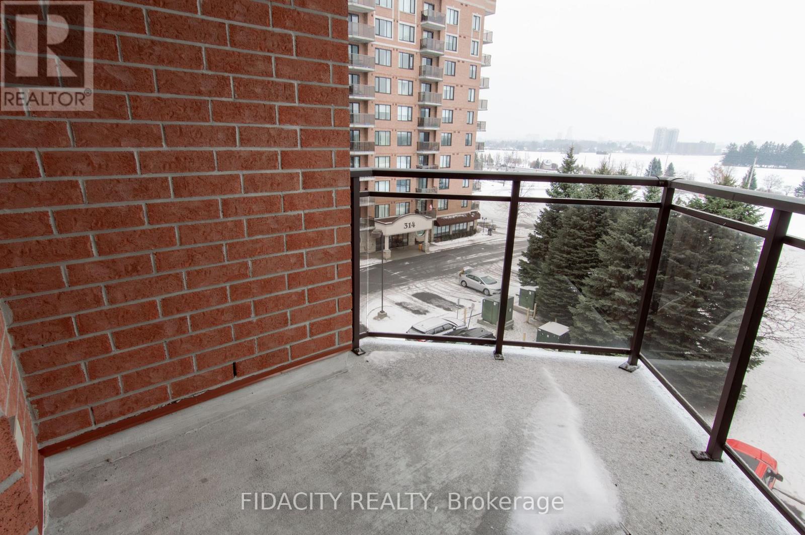 5c - 310 Central Park Drive, Ottawa, Ontario  K2C 4G4 - Photo 7 - X12608038