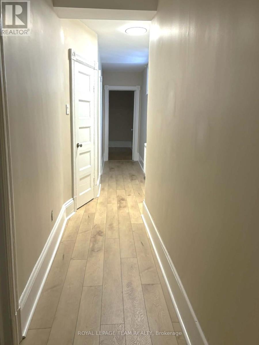 158 St Andrew Street, Ottawa, Ontario  K1N 5G4 - Photo 11 - X12613342