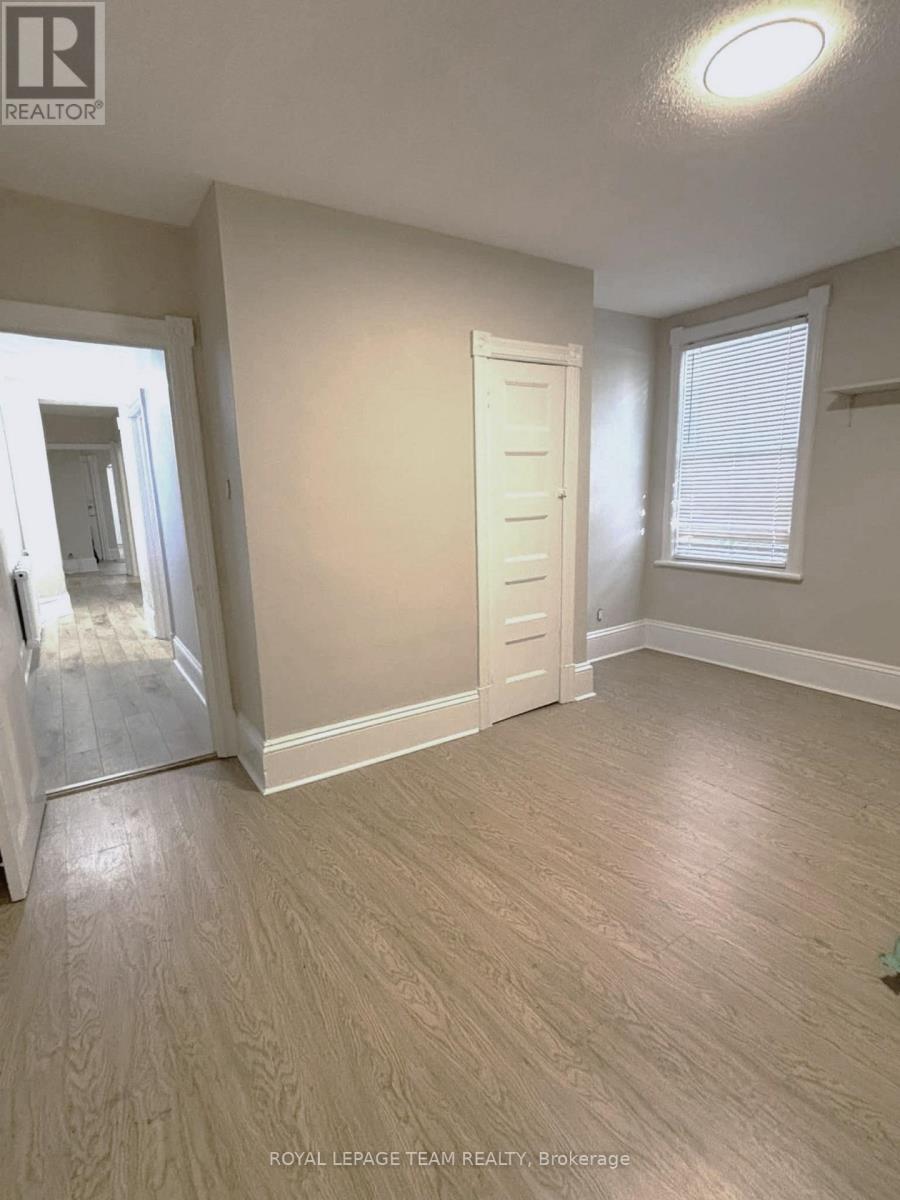 158 St Andrew Street, Ottawa, Ontario  K1N 5G4 - Photo 12 - X12613342