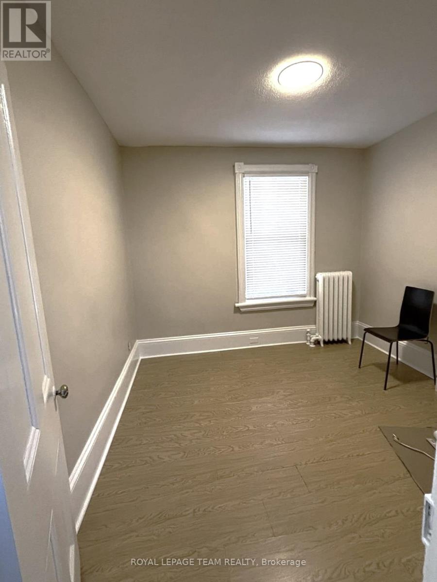 158 St Andrew Street, Ottawa, Ontario  K1N 5G4 - Photo 13 - X12613342
