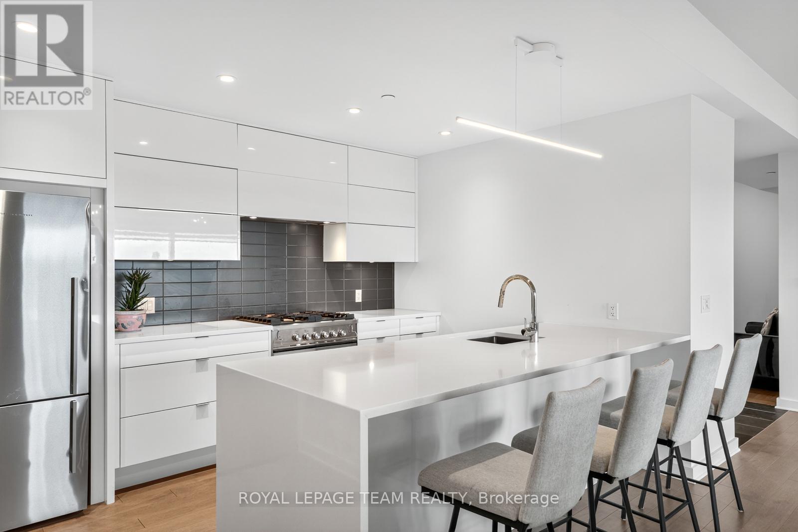 608 - 135 Barrette Street, Ottawa, Ontario  K1L 7Z9 - Photo 18 - X12615432