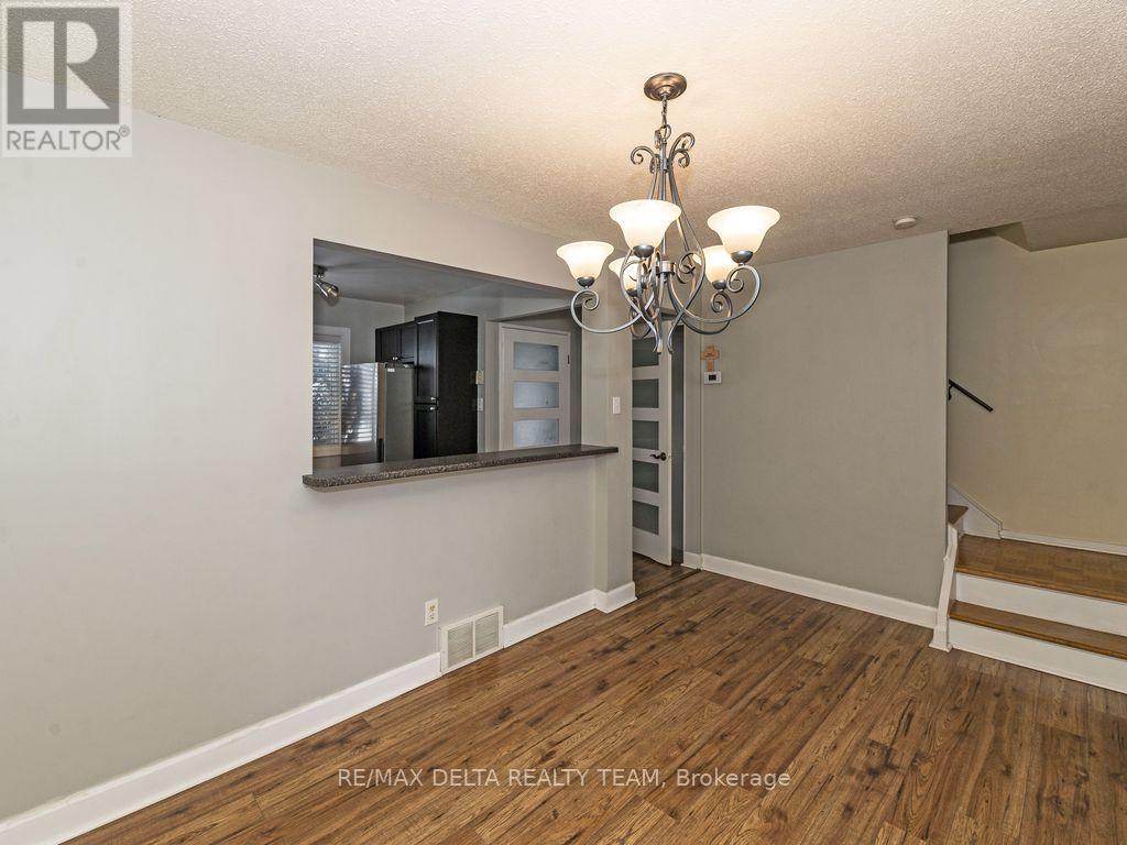 - - 3024 Fairlea Crescent, Ottawa, Ontario  K1V 8T7 - Photo 12 - X12626834