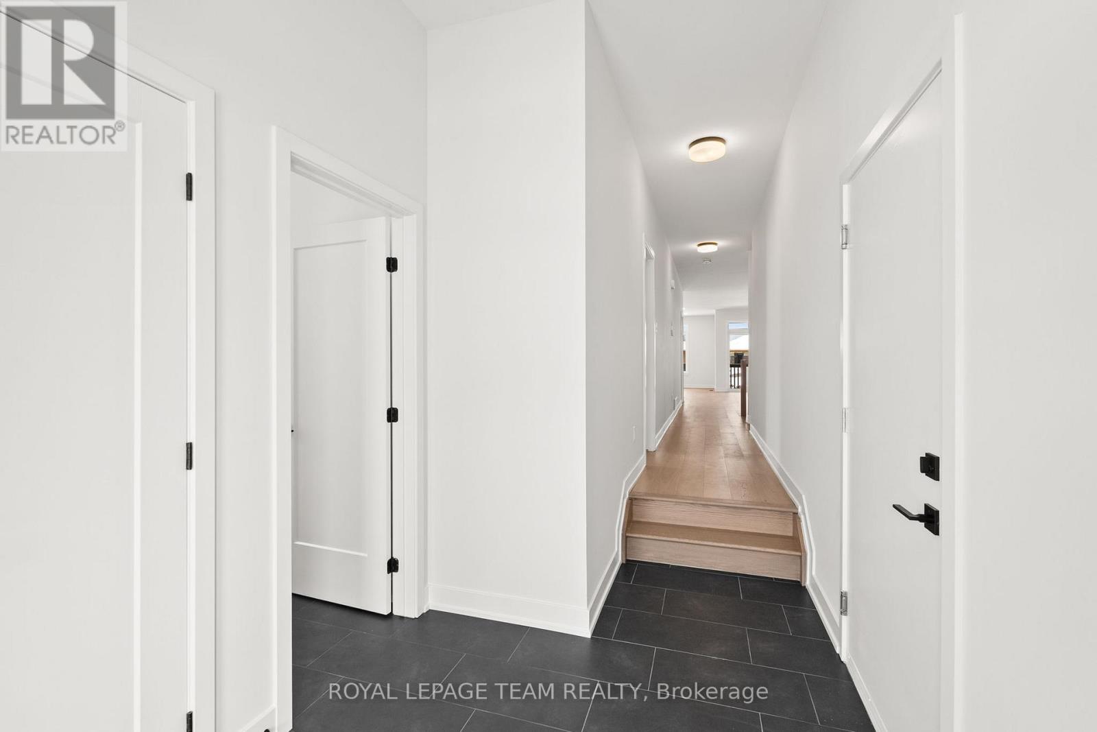 1057 Moore Street, Brockville, Ontario  K6V 0H1 - Photo 6 - X12639488