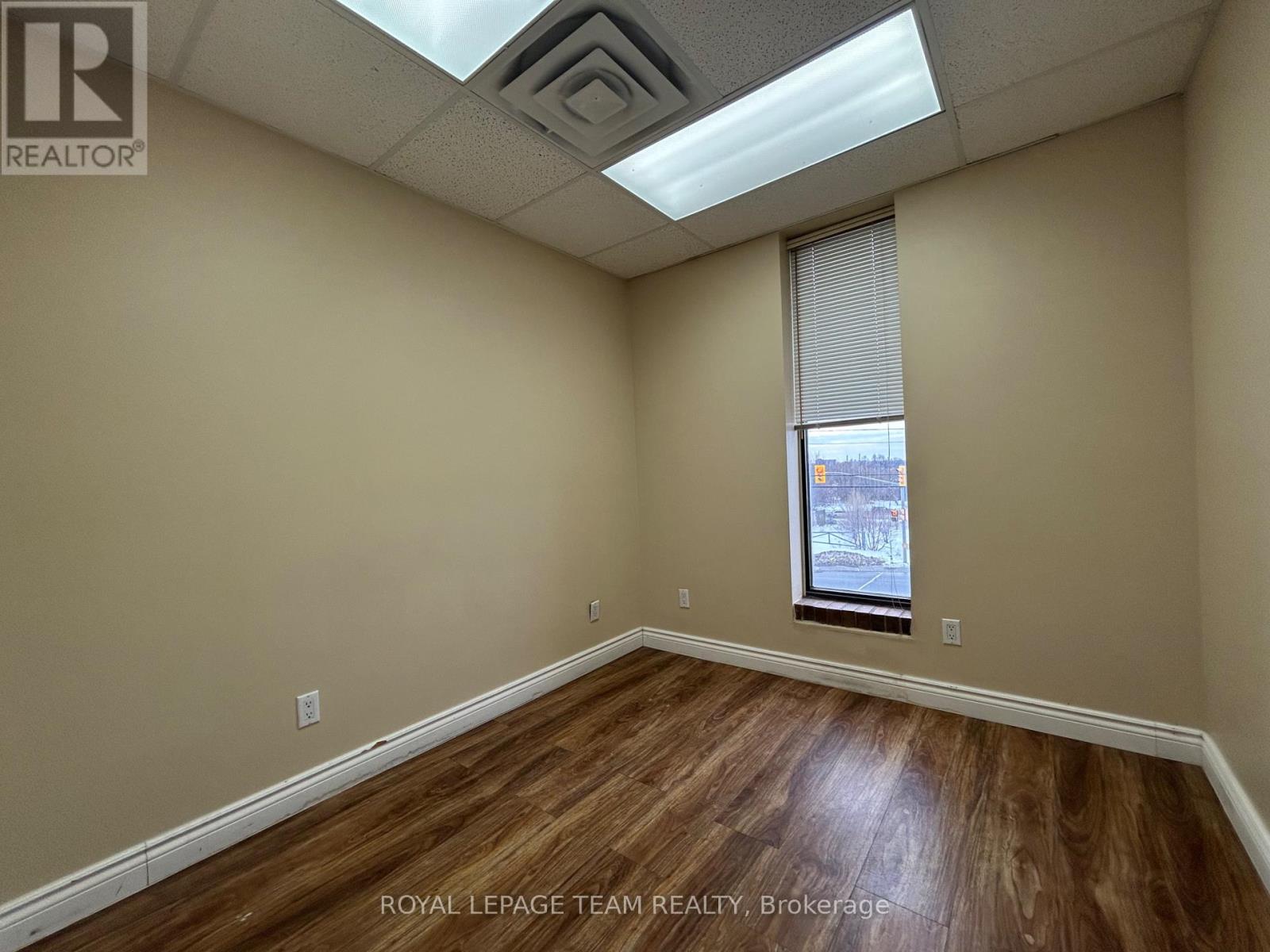 201 - 1695 Bank Street, Ottawa, Ontario  K1V 7Z3 - Photo 22 - X12644618