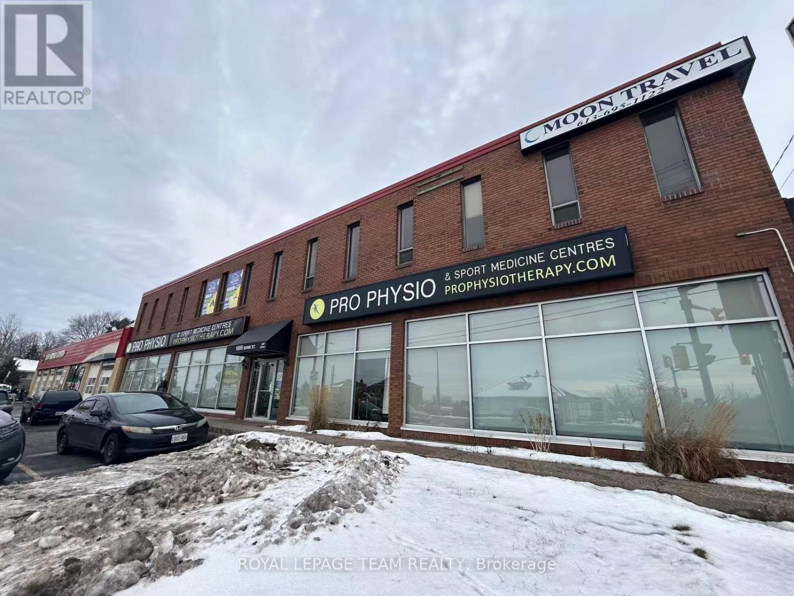 201 - 1695 Bank Street, Ottawa, Ontario  K1V 7Z3 - Photo 3 - X12644618