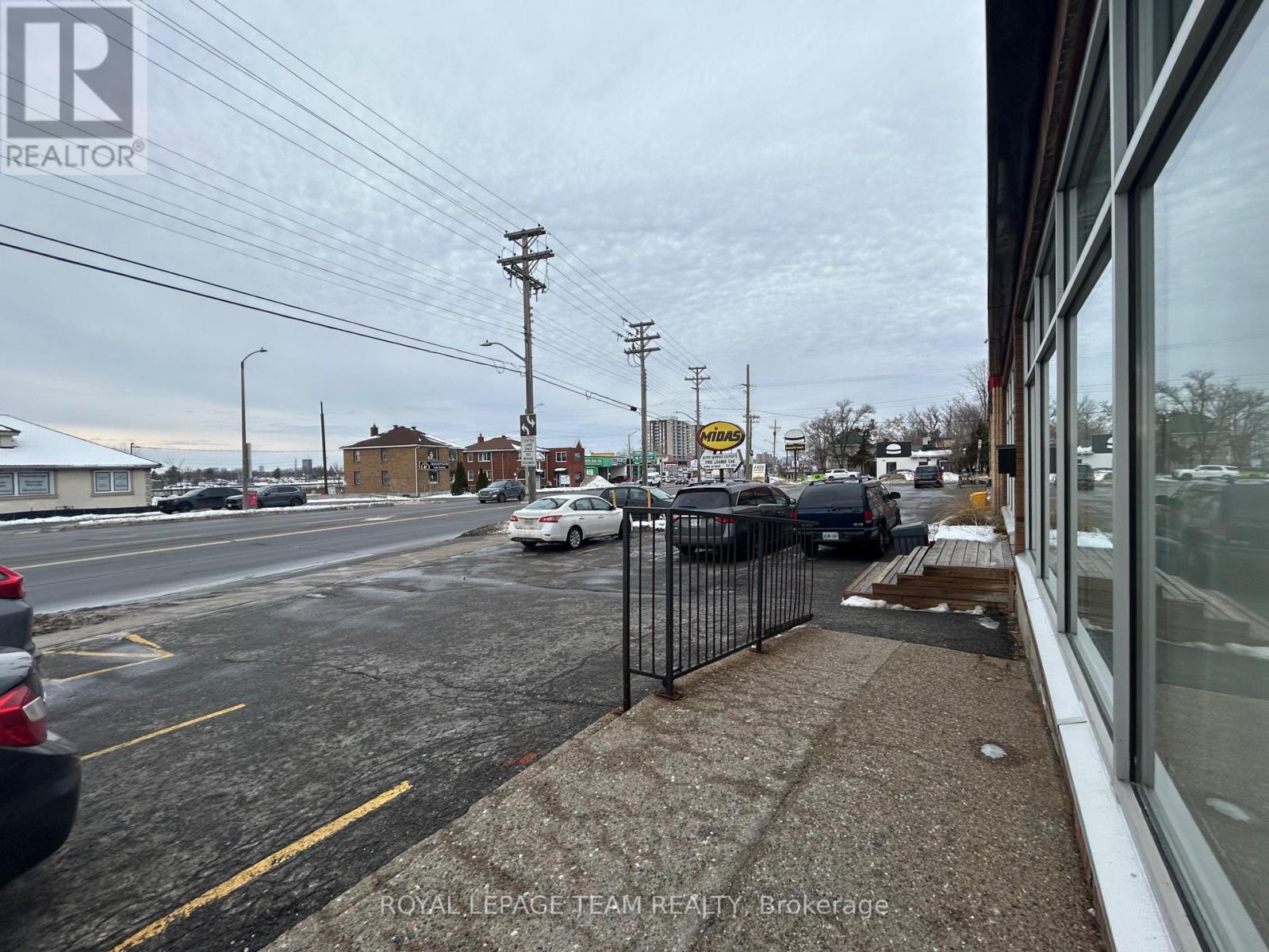 201 - 1695 Bank Street, Ottawa, Ontario  K1V 7Z3 - Photo 9 - X12644618