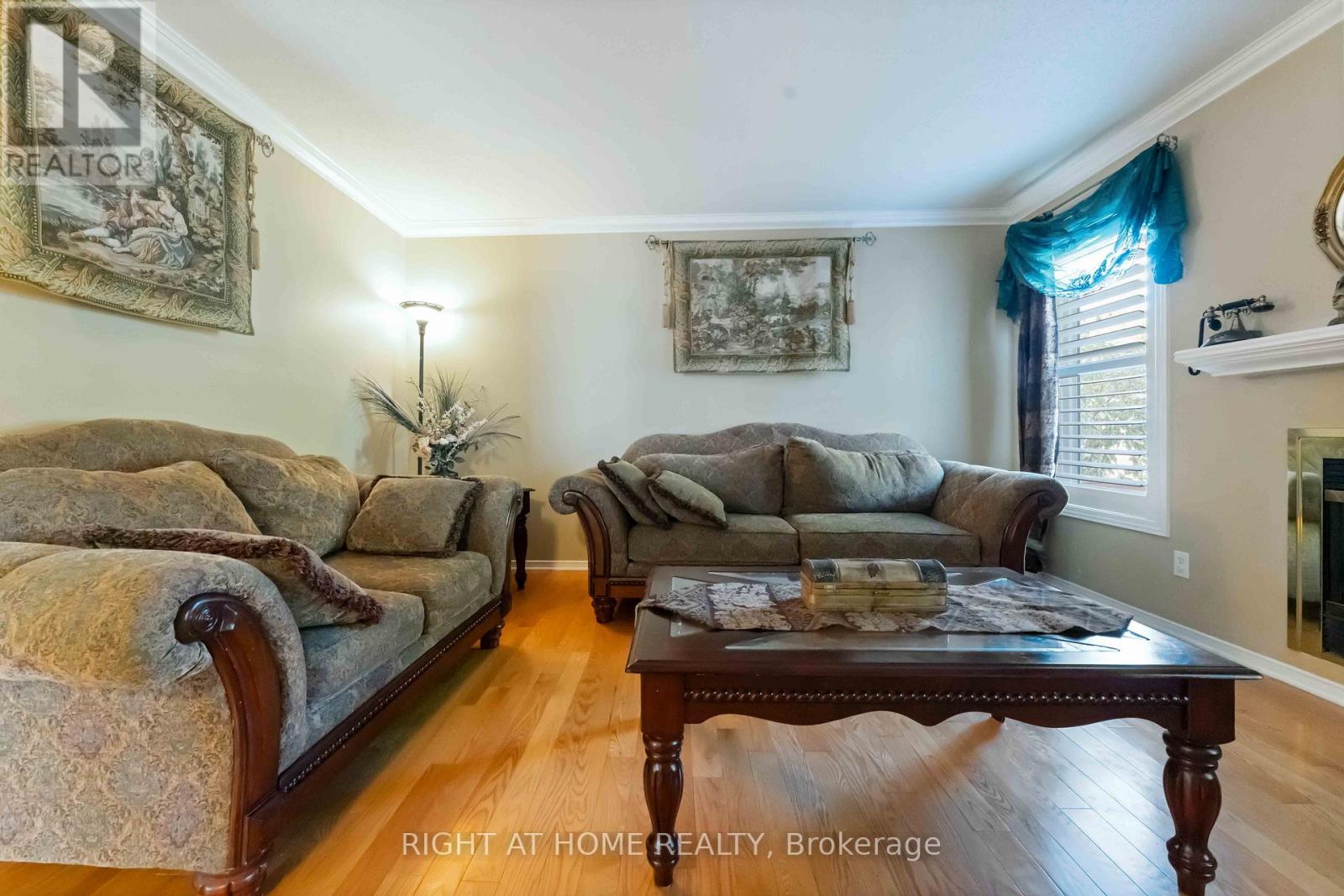 160 Grassy Plains Drive, Ottawa, Ontario  K2M 2S1 - Photo 8 - X12647814