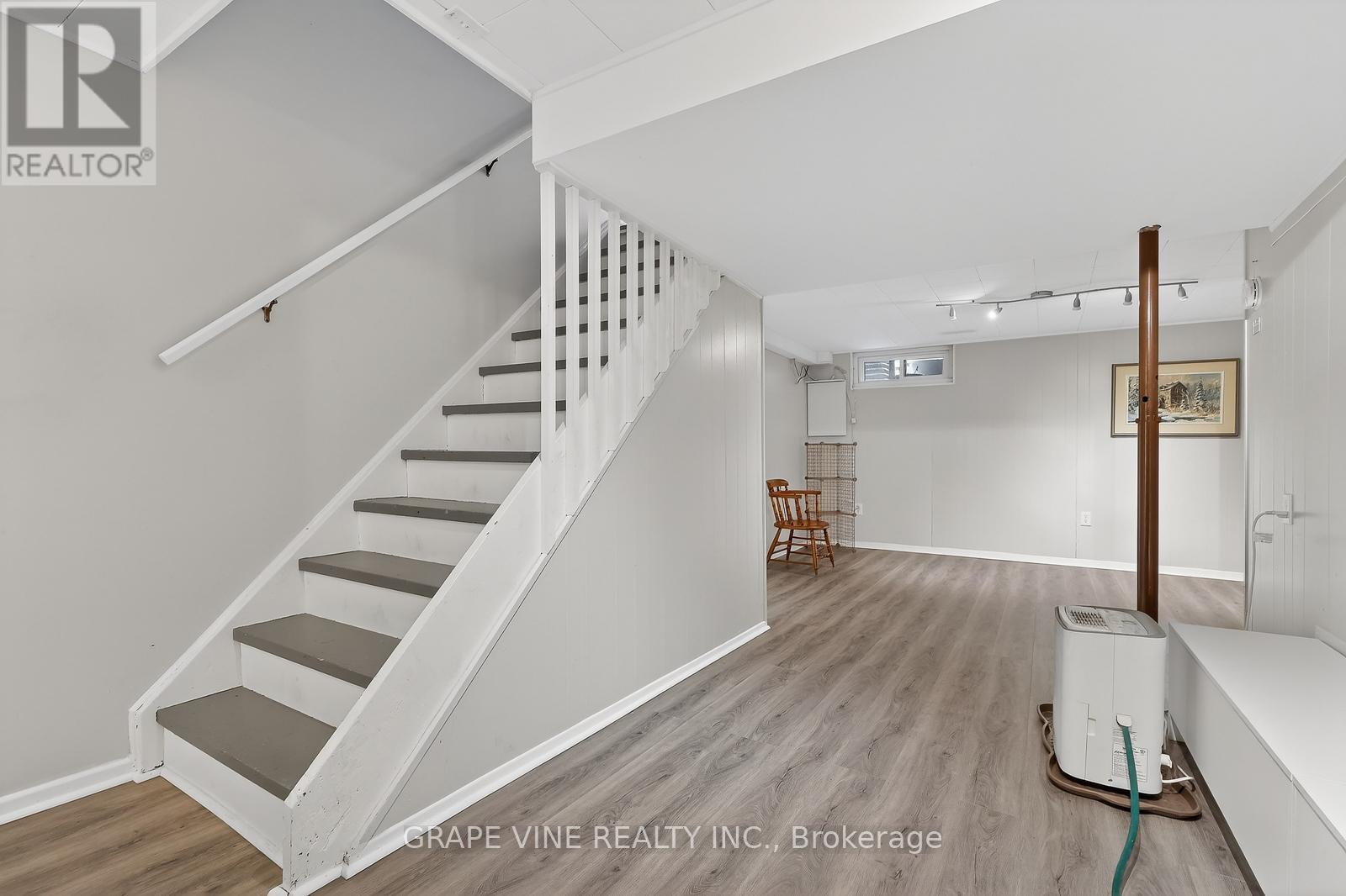 6885 Bilberry Drive, Ottawa, Ontario  K1C 2E8 - Photo 33 - X12654344