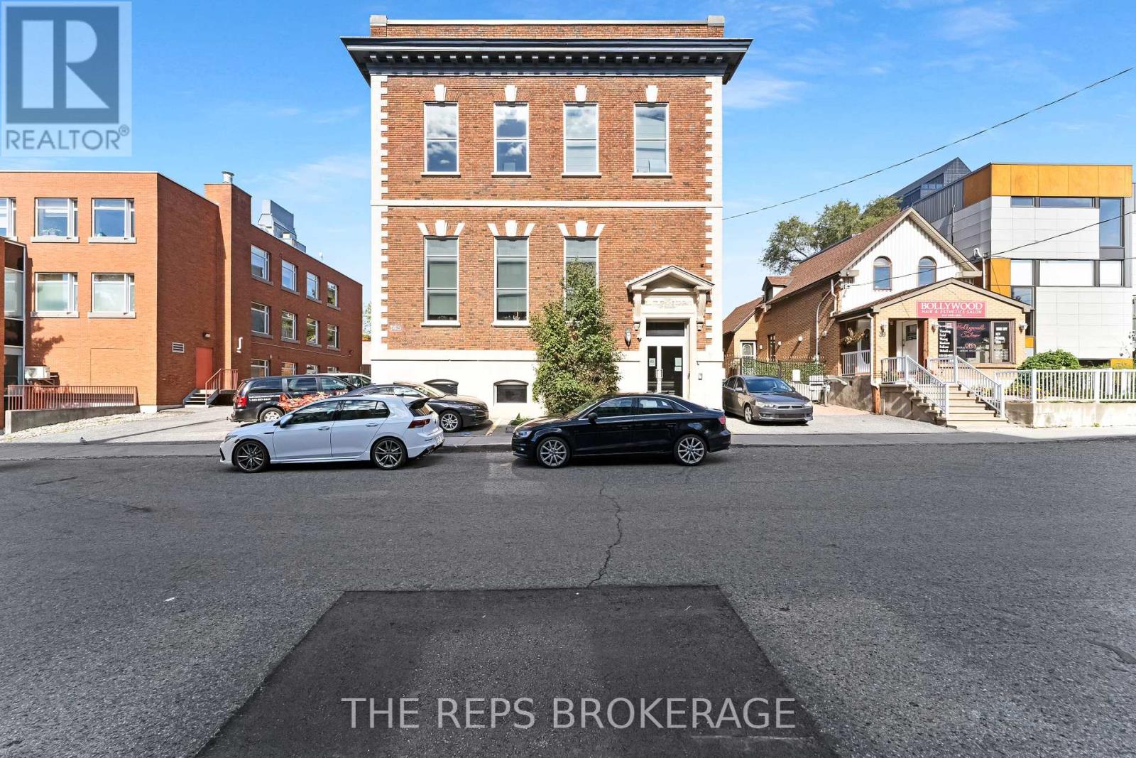 45 Eccles Street, Ottawa, Ontario  K1R 6S3 - Photo 4 - X12672650