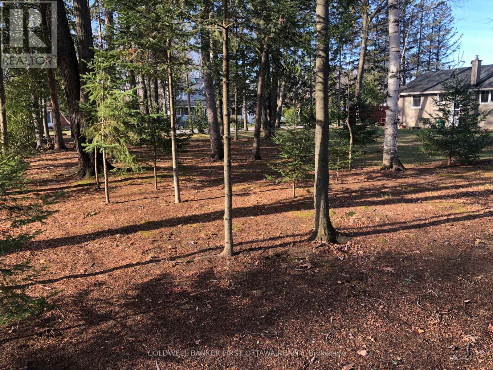 65 Vaan Drive, Ottawa, Ontario  K2G 0C2 - Photo 2 - X12682046