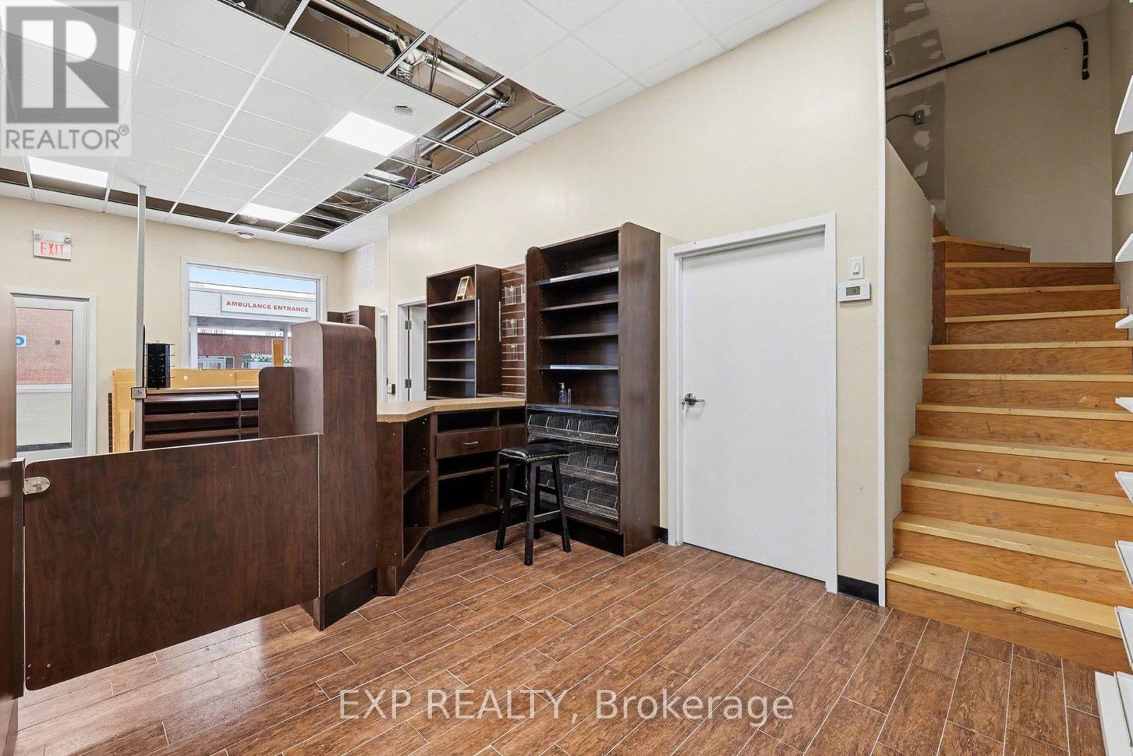 Retail - 55 Spring Street, Mississippi Mills, Ontario  K0A 1A0 - Photo 4 - X12690560