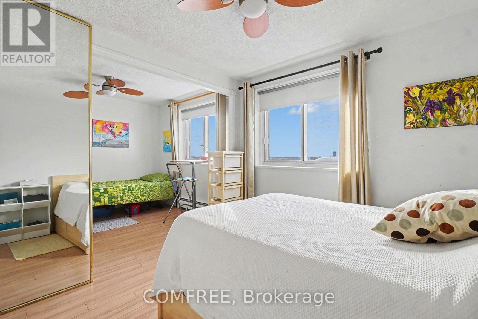 817 - 915 Elmsmere Road, Ottawa, Ontario  K1J 8H8 - Photo 10 - X12710406