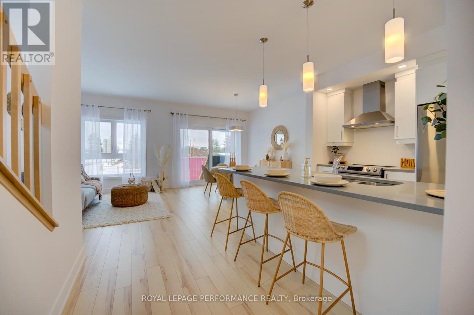 Th-166a Cypress Street, The Nation, Ontario  K0A 2M0 - Photo 6 - X12715338