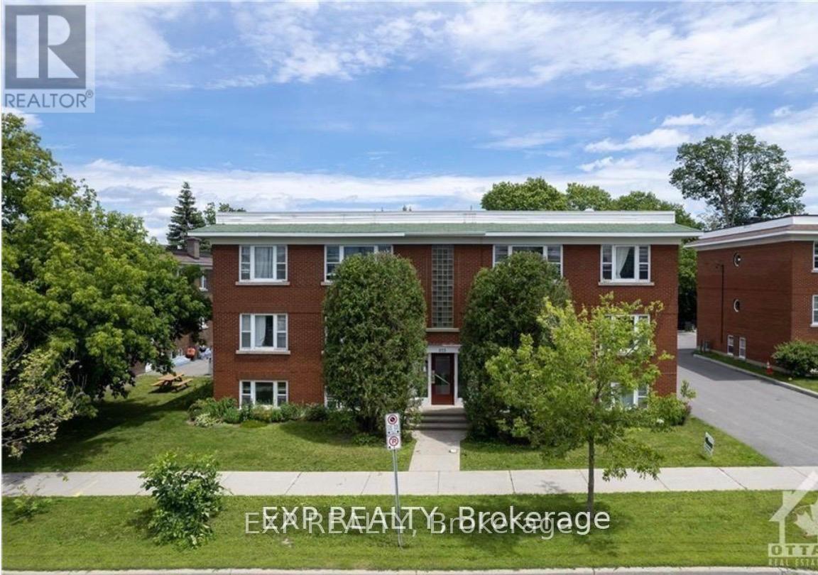 873 Kirkwood Avenue, Ottawa, Ontario  K1Z 5Y3 - Photo 1 - X12715520