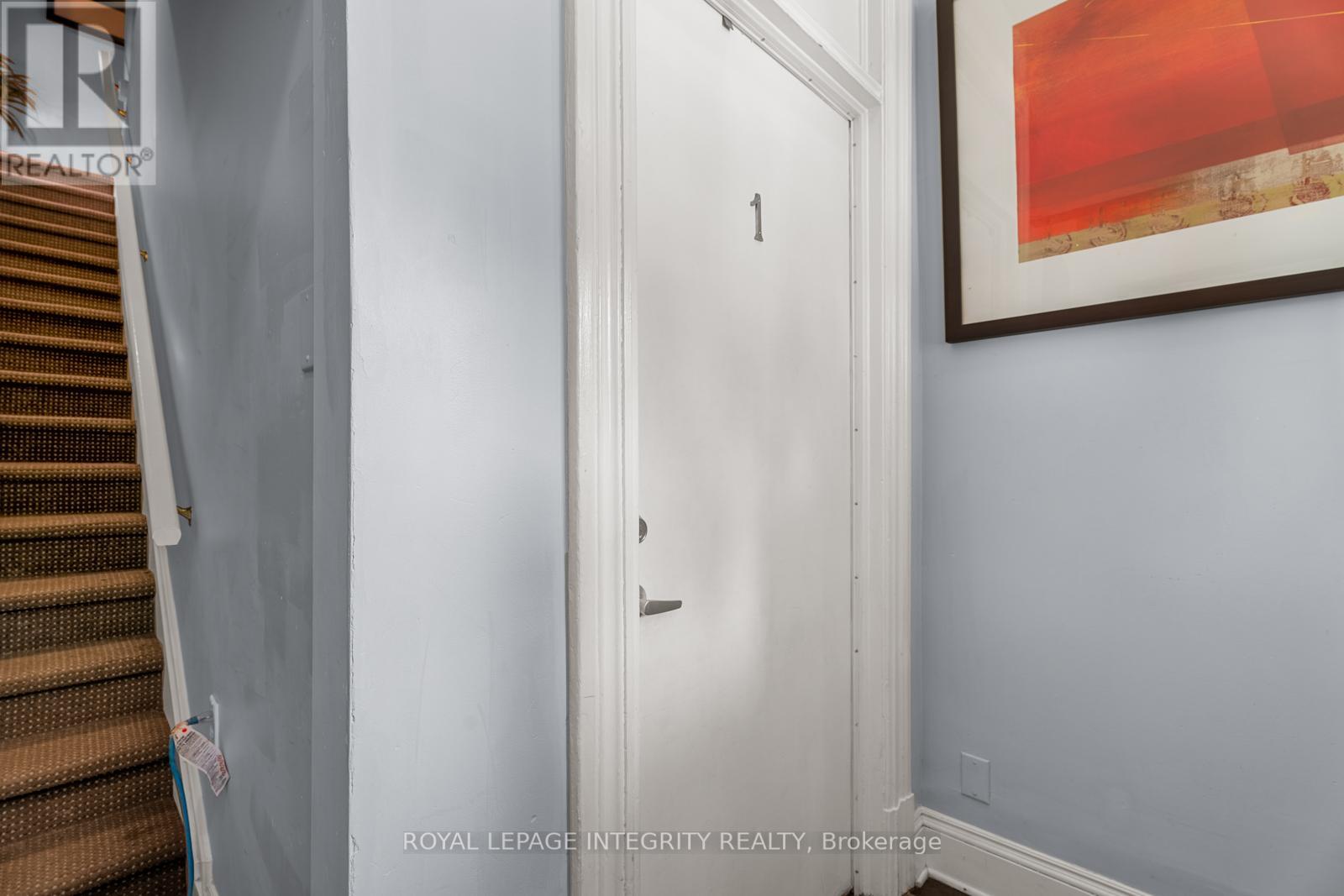 339 Chapel Street, Ottawa, Ontario  K1N 7Z5 - Photo 3 - X12722776