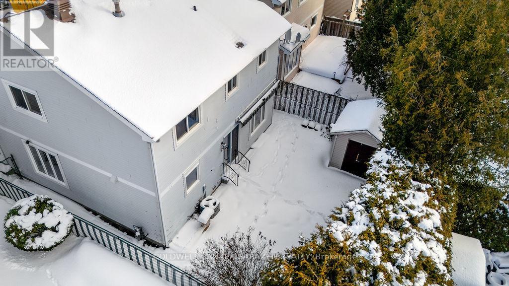 1040 Karsh Drive, Ottawa, Ontario  K1G 4M9 - Photo 3 - X12723330