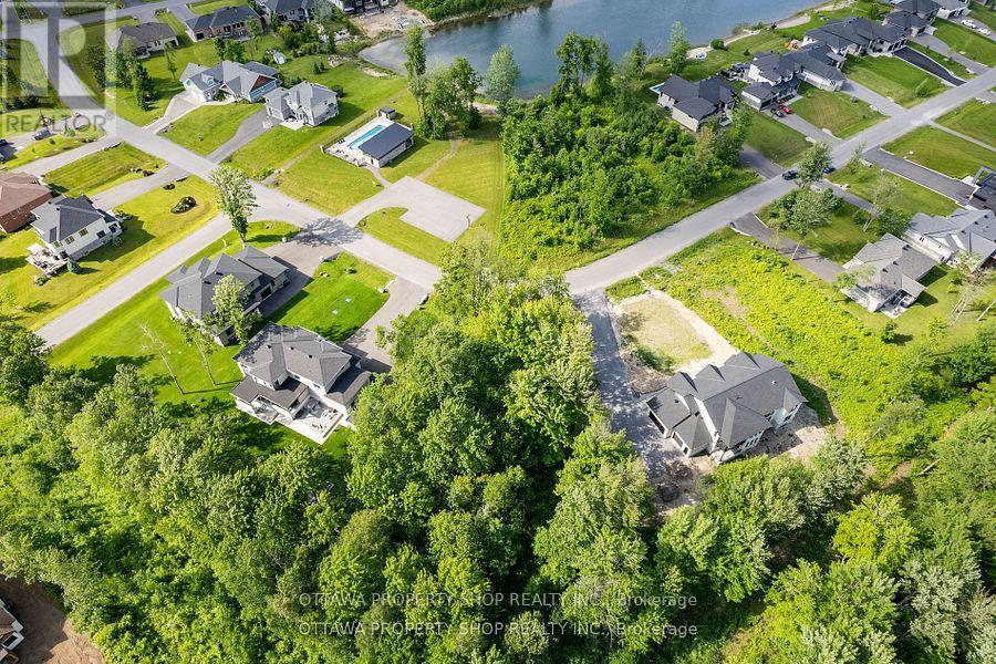 583 Shoreway Drive, Ottawa, Ontario  K4P 0G3 - Photo 4 - X12735846