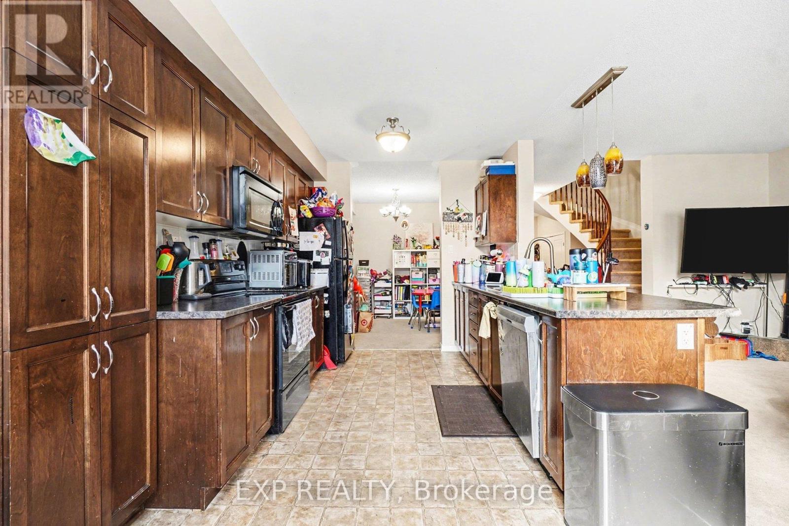 735 Regiment Avenue, Ottawa, Ontario  K2M 0E6 - Photo 8 - X12736354