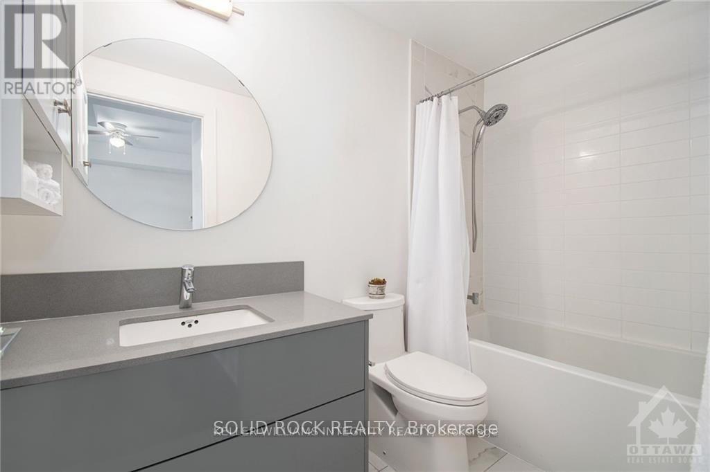 213 - 255 Bay Street, Ottawa, Ontario  K1R 5Z4 - Photo 12 - X12738176