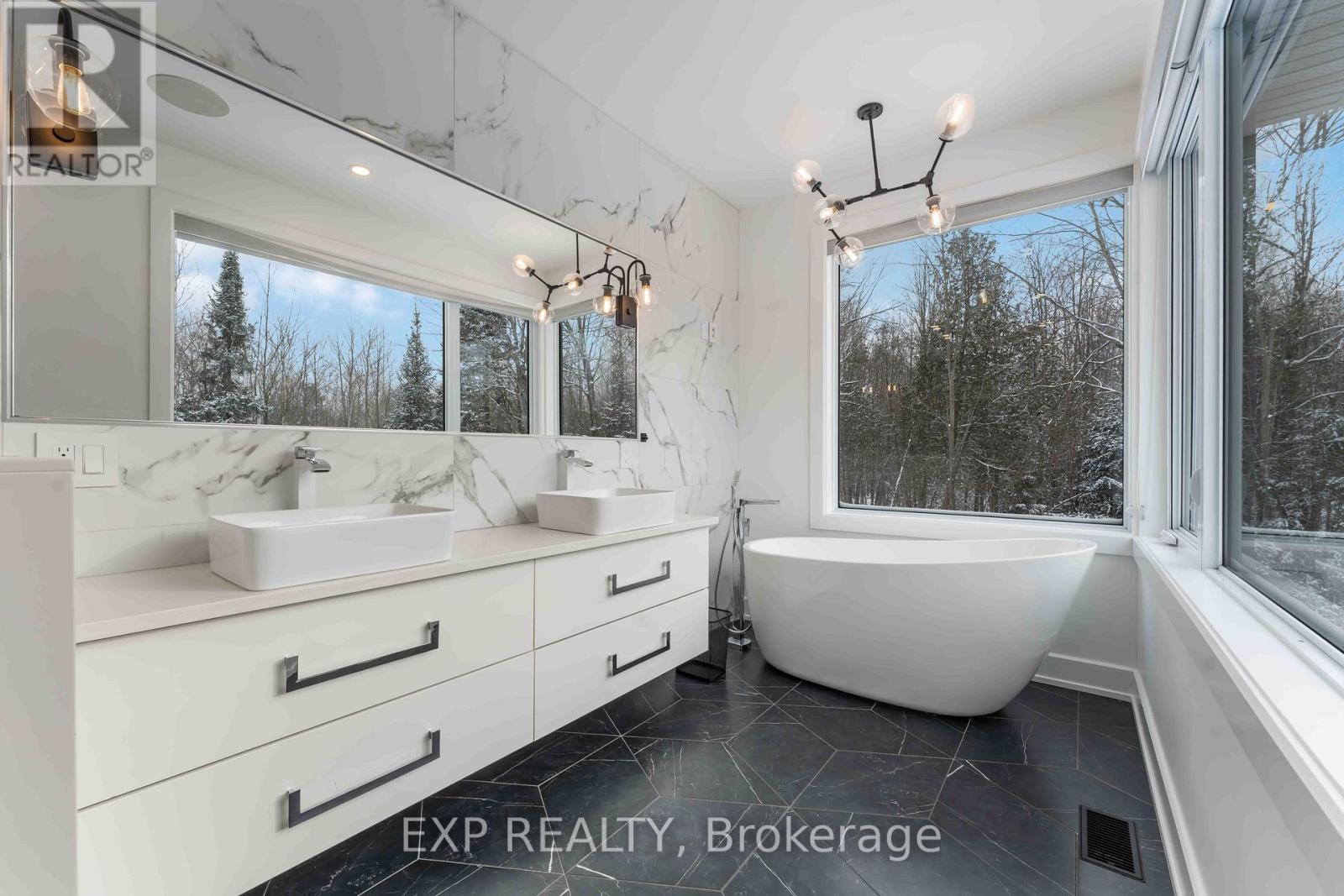 1961 Cedarlakes Way, Ottawa, Ontario  K4P 1P2 - Photo 24 - X12738824