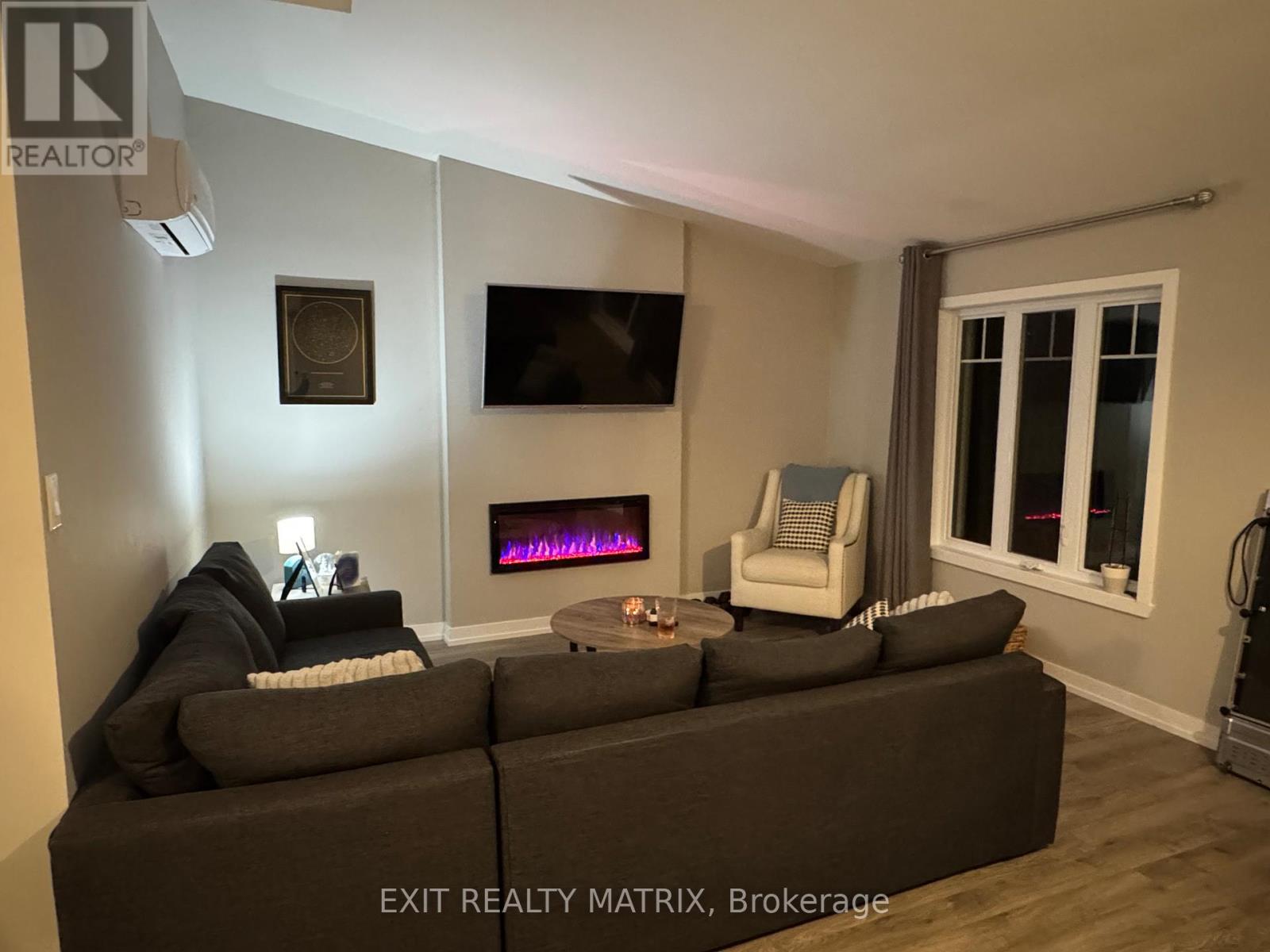 207 - 83 St Moritz Trail, Russell, Ontario  K0A 1W0 - Photo 3 - X12741482