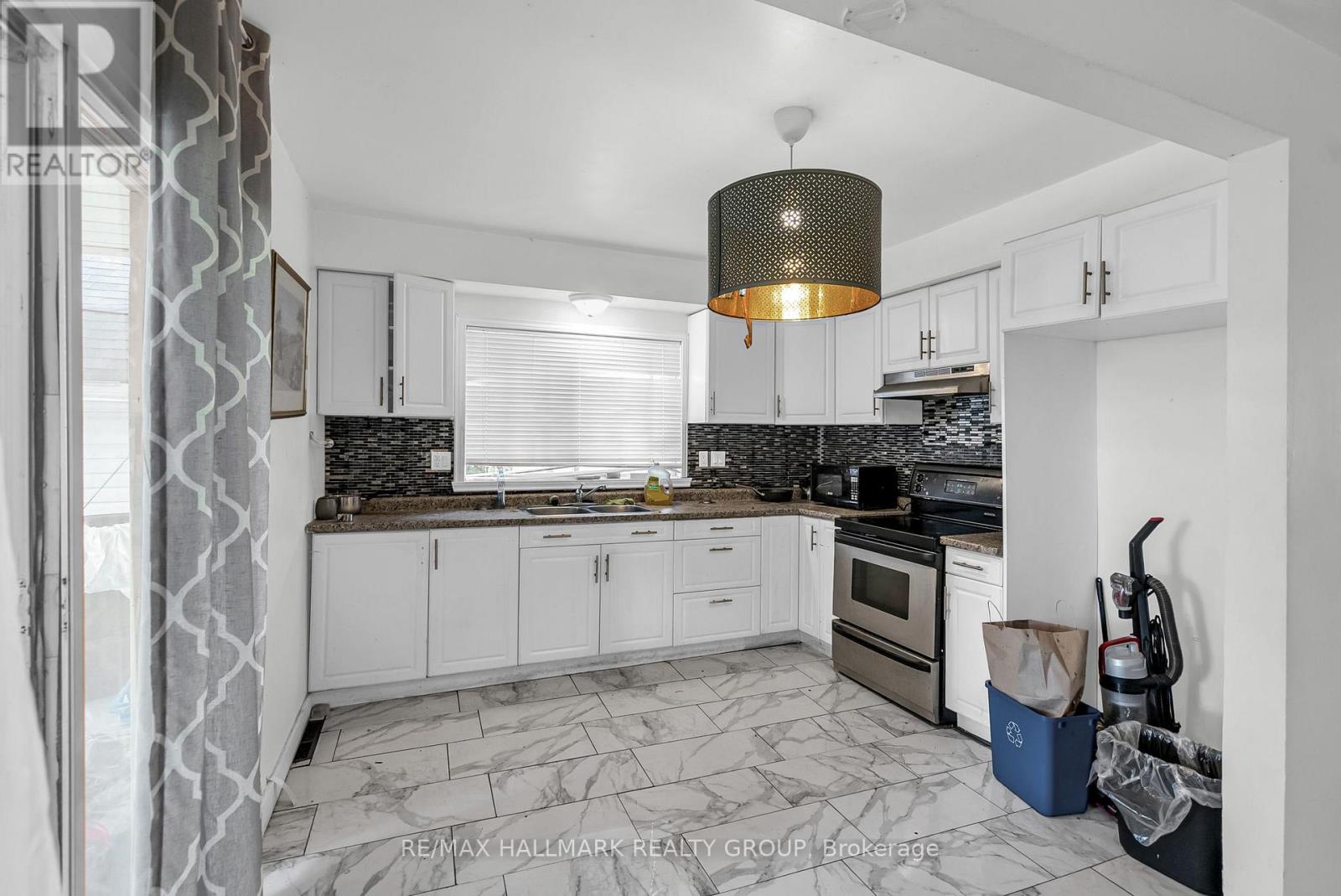 230 Alice Street, Cornwall, Ontario  K6H 4R9 - Photo 13 - X12743098