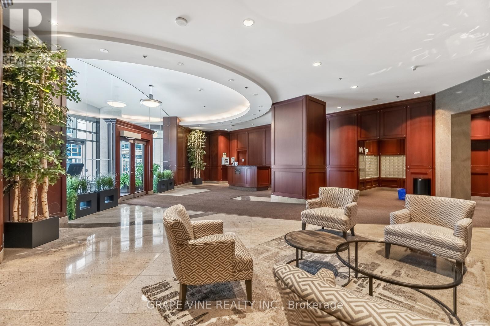 304 - 234 Rideau Street, Ottawa, Ontario  K1N 0A9 - Photo 4 - X12743236