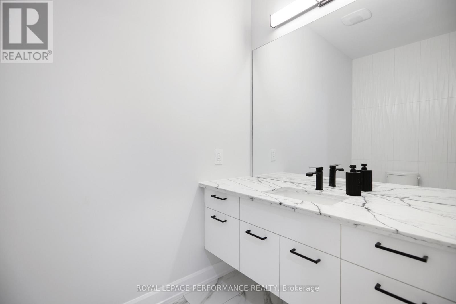 1709 Fisher Ave Avenue, Ottawa, Ontario  K2C 1X9 - Photo 6 - X12752248