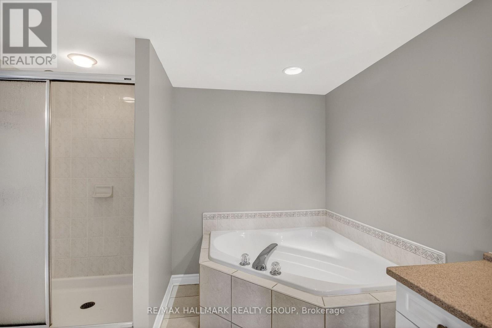 2b - 51 Robson Court, Ottawa, Ontario  K2K 2W1 - Photo 45 - X12754750