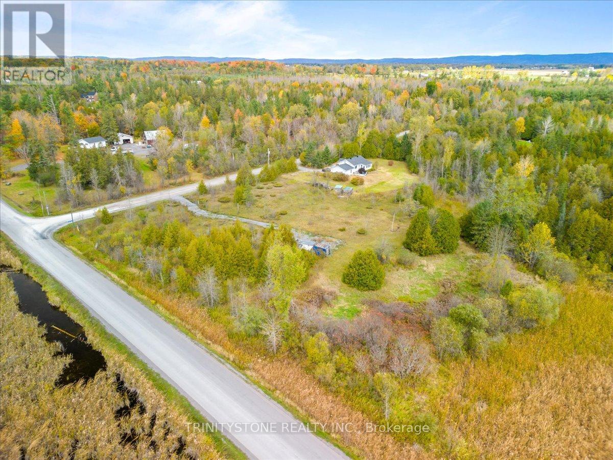 1754 Kilmaurs Side Road, Ottawa, Ontario  K0A 3M0 - Photo 10 - X12755954