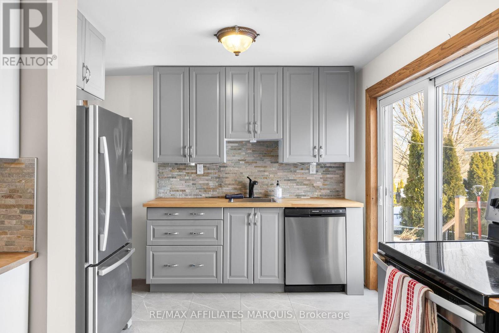 120 Queen Street, Smiths Falls, Ontario  K7A 3N6 - Photo 8 - X12759624