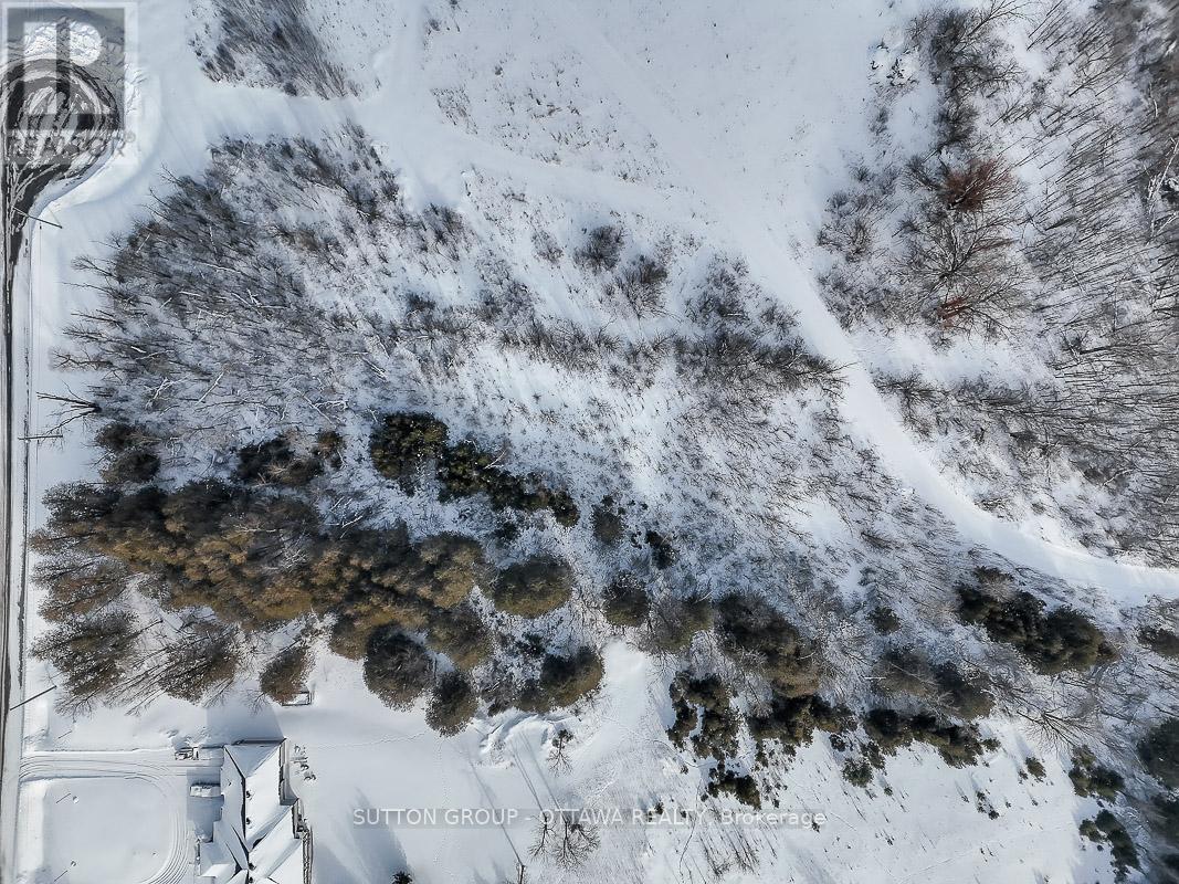 6268 Nick Adams Road, Ottawa, Ontario  K4P 1H2 - Photo 5 - X12765464