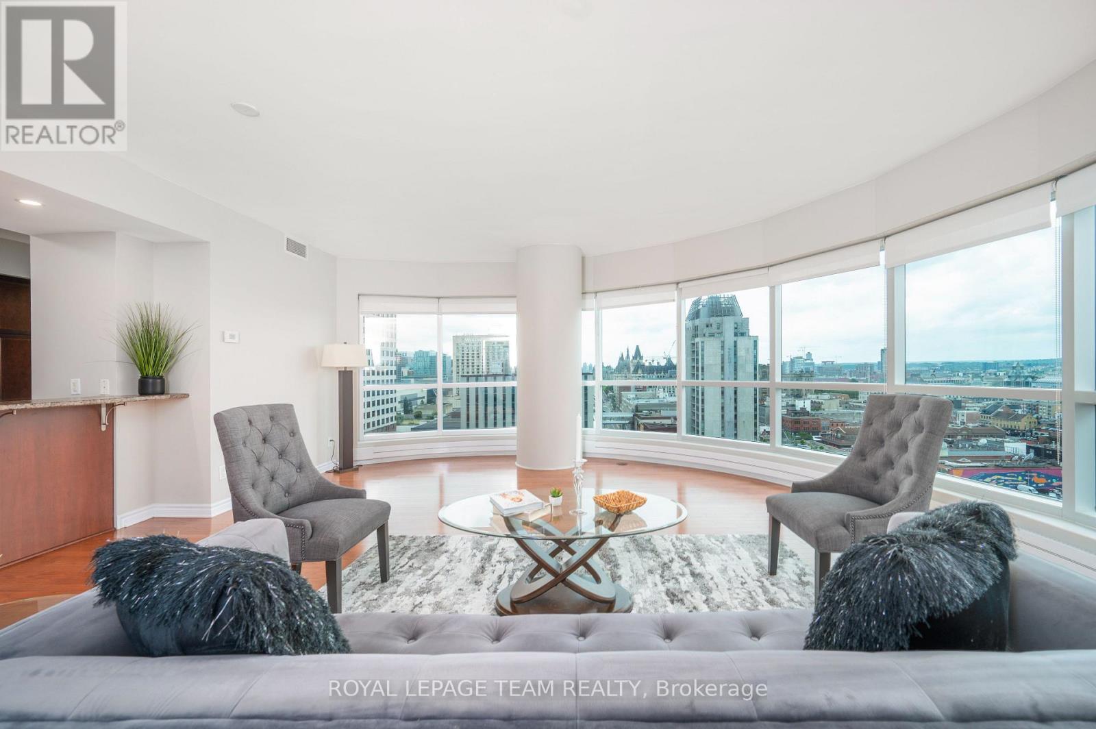 1704 - 200 Rideau Street, Ottawa, Ontario  K1N 5Y1 - Photo 5 - X12766176