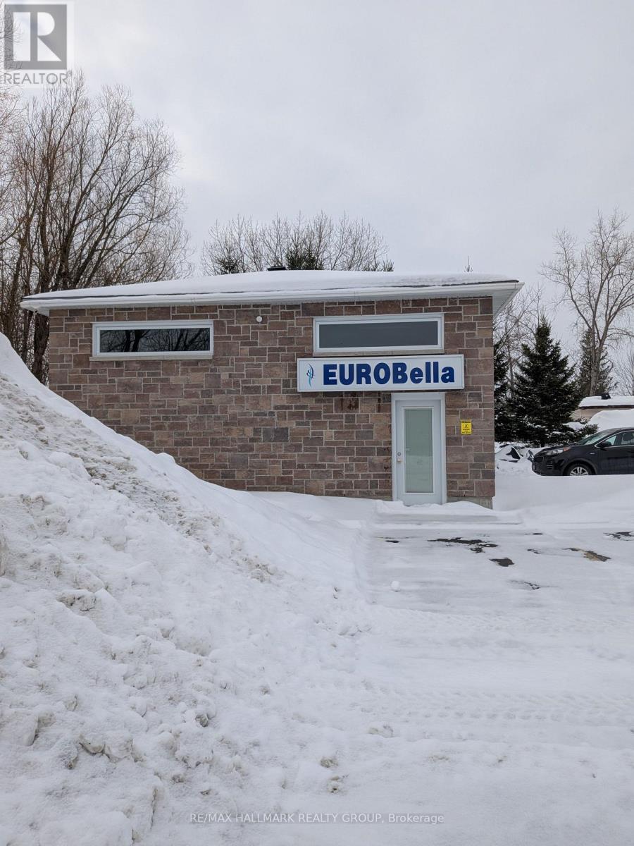 4110 Albion Road, Ottawa, Ontario  K1T 3W1 - Photo 2 - X12789312
