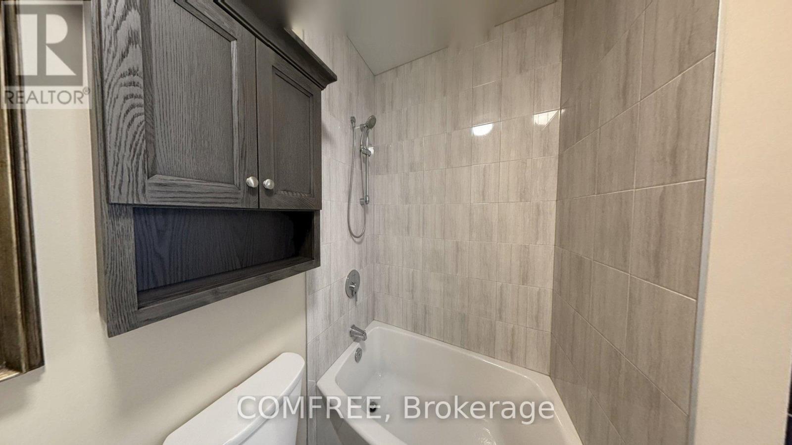 204 - 25 King Street, Kawartha Lakes, Ontario  K9V 1C4 - Photo 18 - X12789546