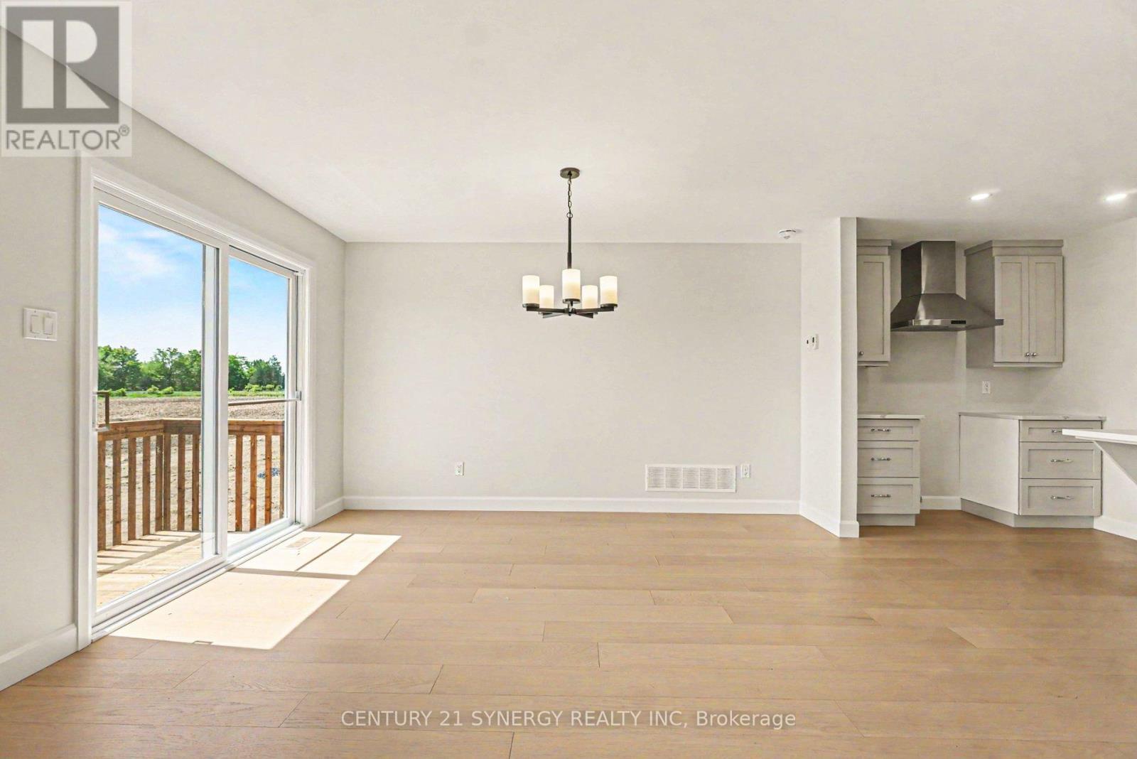 68 Helen Street, North Stormont, Ontario  K0A 1R0 - Photo 13 - X12791252