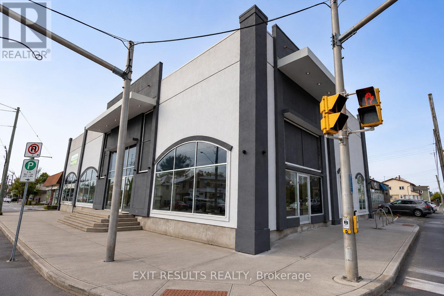 1027 Notre Dame Street, Russell, Ontario  K0A 1W0 - Photo 2 - X12805176