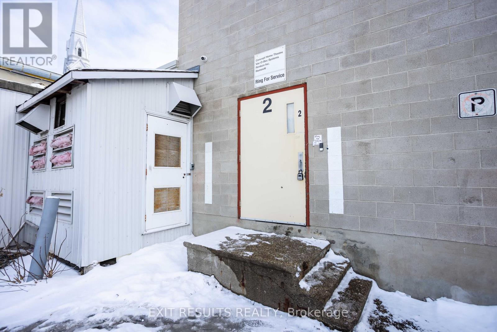 1027 Notre Dame Street, Russell, Ontario  K0A 1W0 - Photo 38 - X12805176