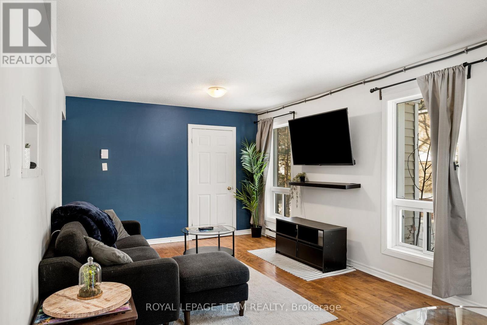 4 - 160 Fenerty Court, Ottawa, Ontario  K2L 3A7 - Photo 8 - X12807154