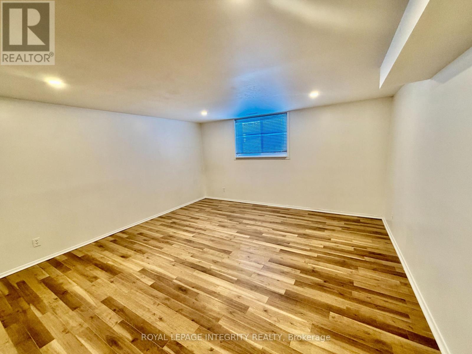 B - 2175 Martha Avenue, Ottawa, Ontario  K1G 1K6 - Photo 6 - X12813452