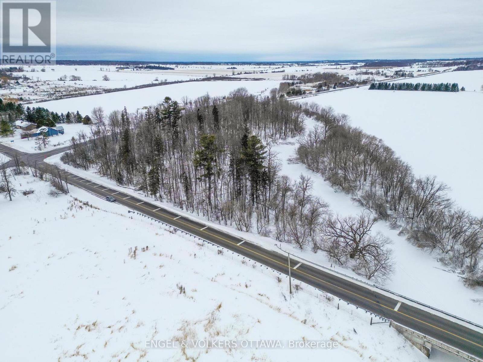 2615 Thomas A Dolan Parkway, Ottawa, Ontario  K0A 2H0 - Photo 2 - X12814492