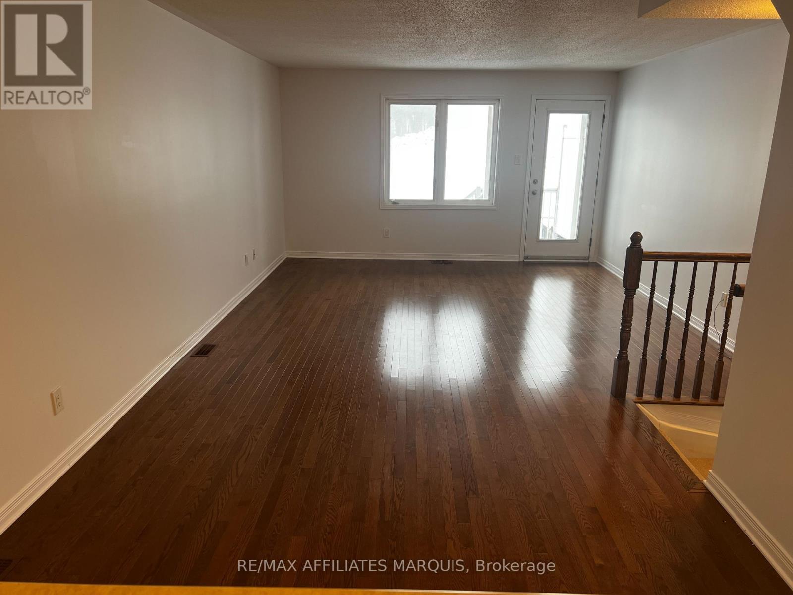 276 Fir Lane, North Grenville, Ontario  K0G 1J0 - Photo 4 - X12819018